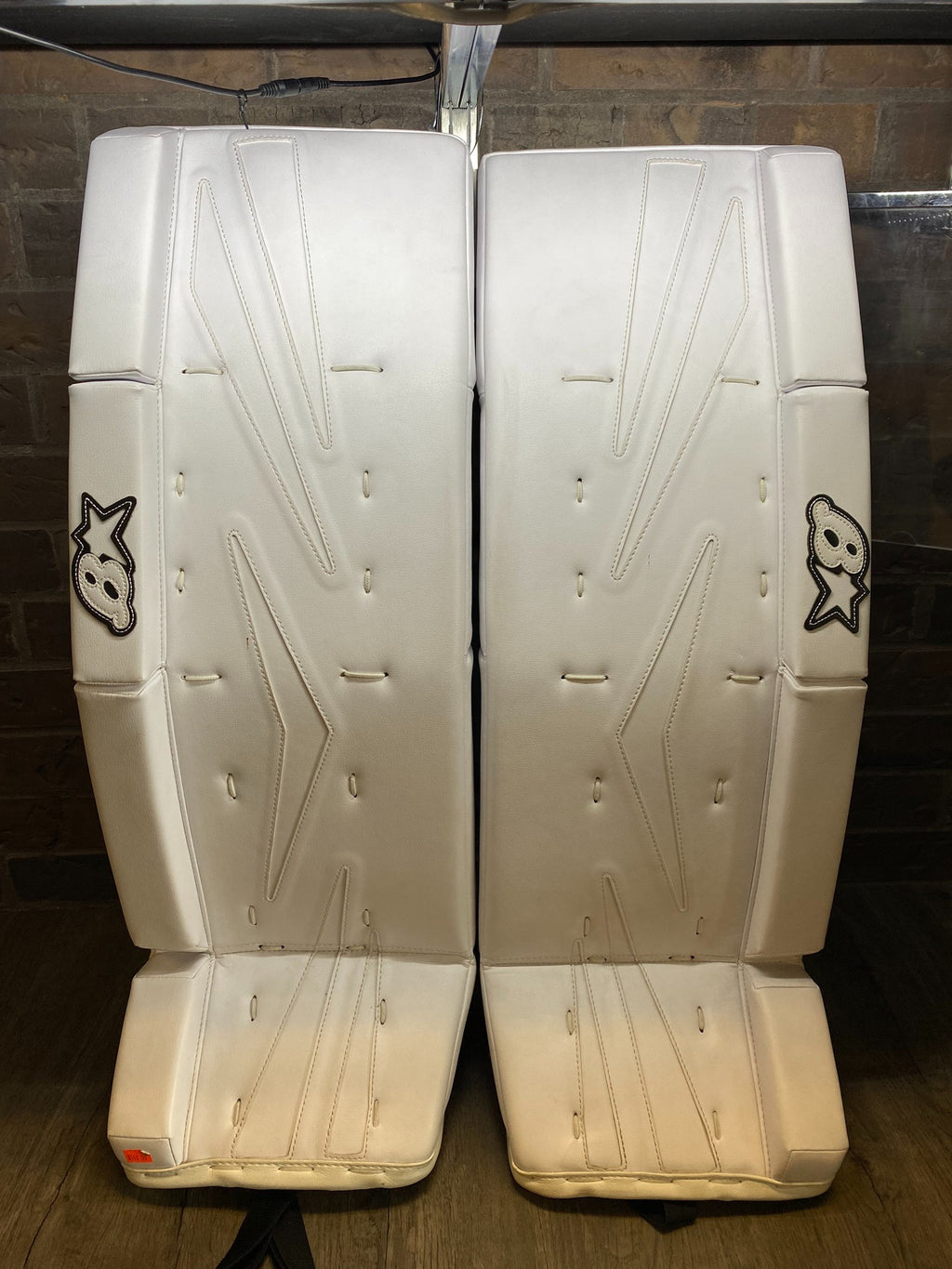 Brian's NetZero Int 32+1” Goalie Leg Pads